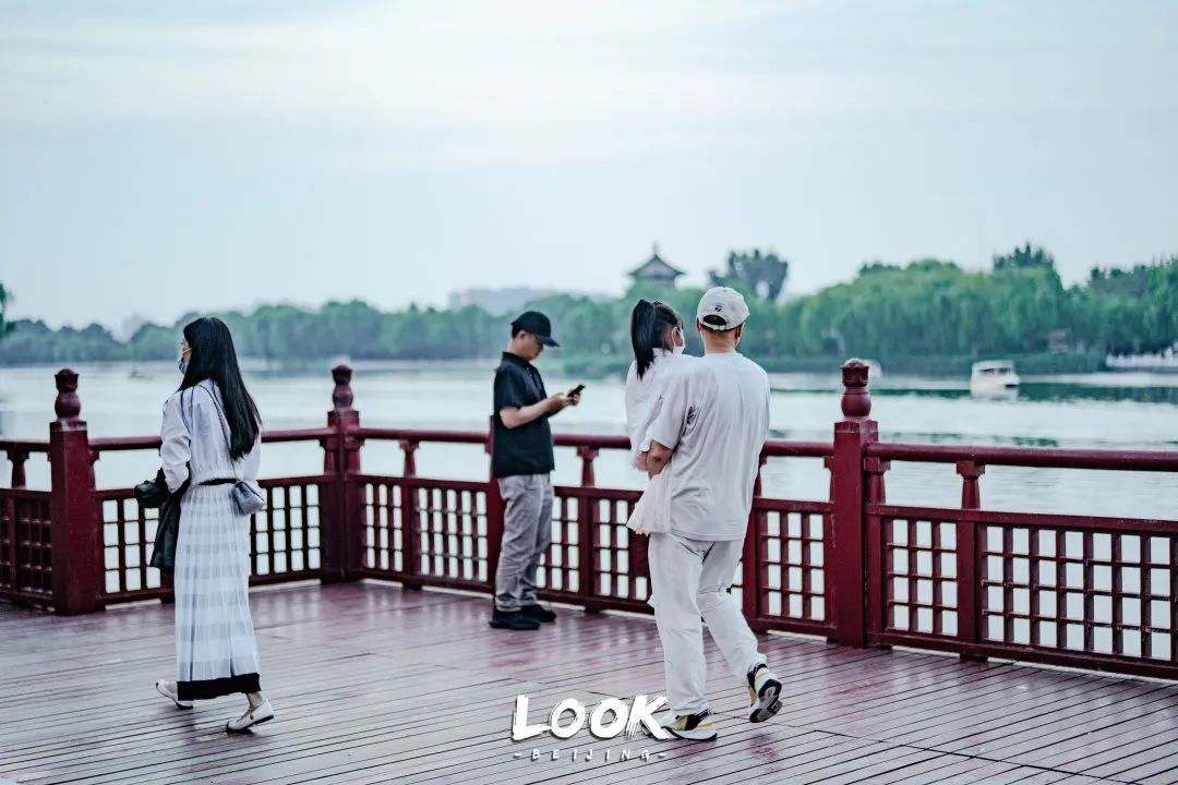 北京什刹海晚上游玩路线,北京什刹海风景秋天攻略