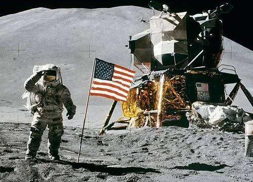 如果人掉进黑洞会怎么样,如果人掉入黑洞还能出来吗