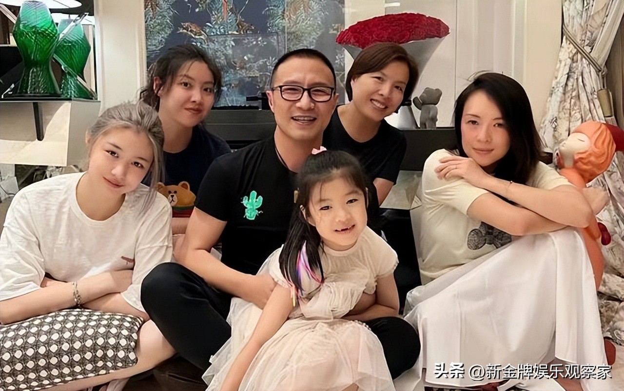 汪峰女儿小苹果舞蹈教程,汪峰大女儿跳热舞晒照