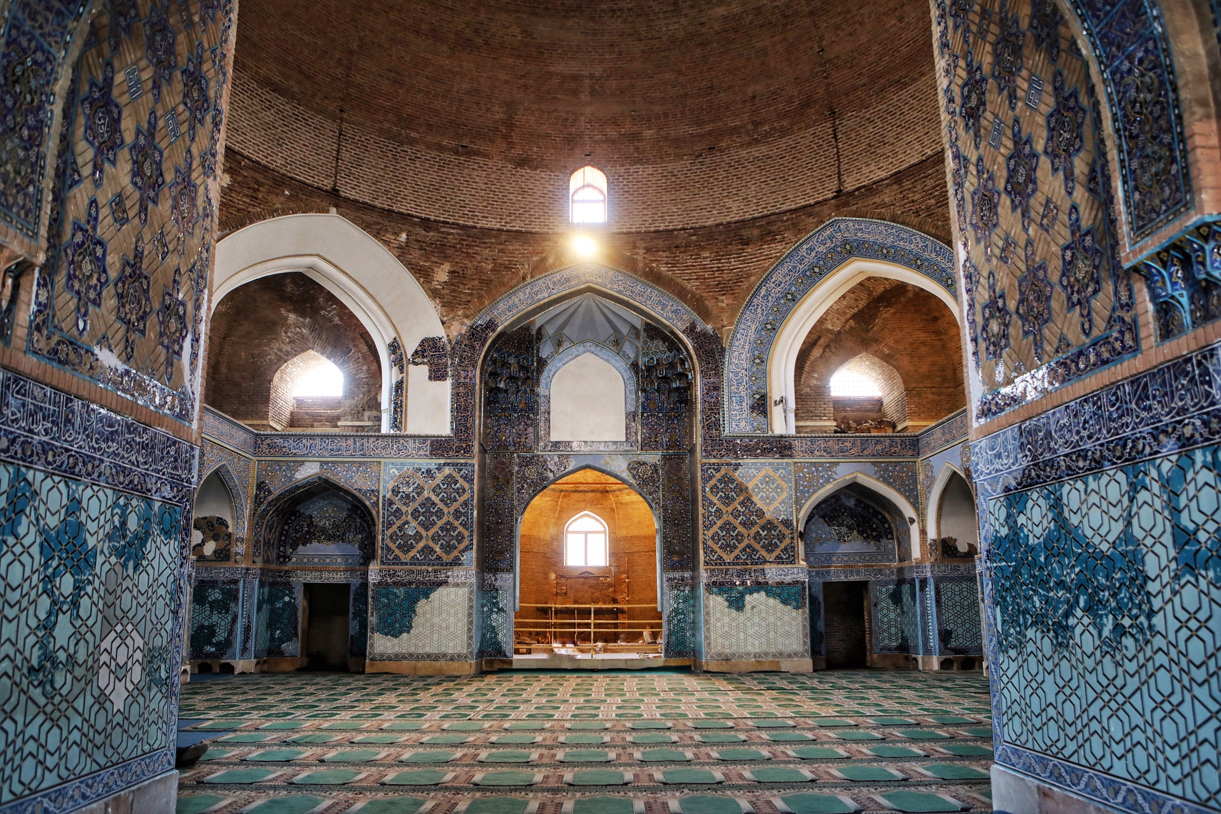 卡塔尔男足3-2伊朗男足,卡塔尔伊朗足球哪个厉害