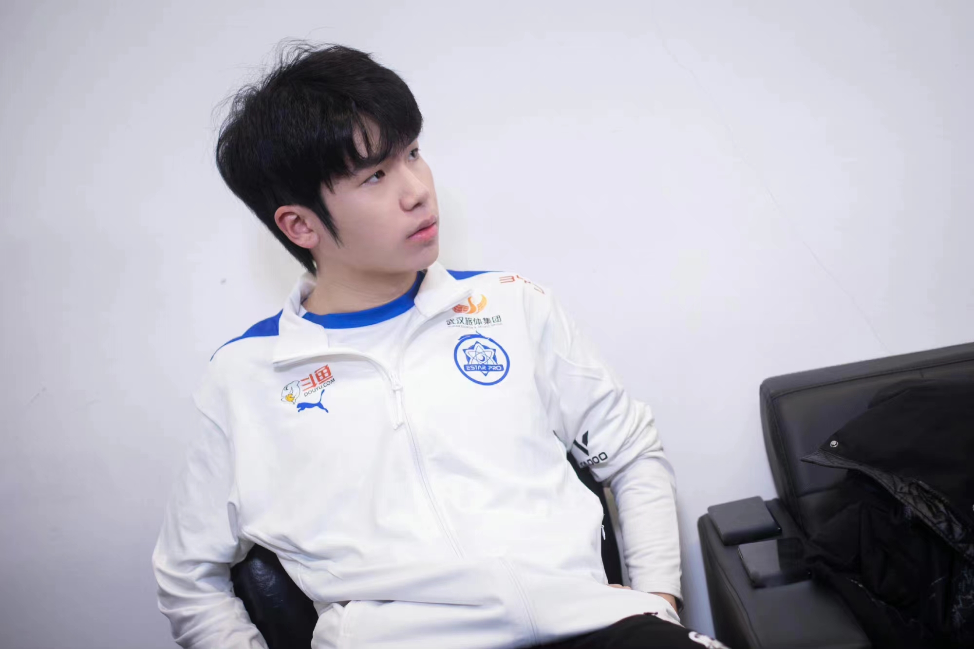 47和akm有什么区别,ak47和an94