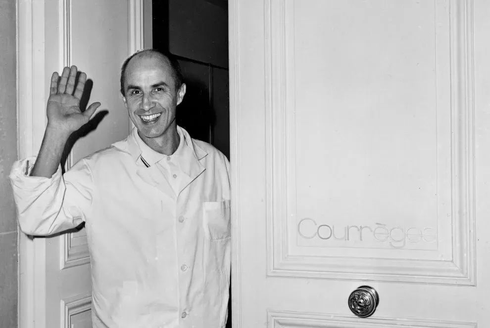 太空旅游要能去到别的星球就好了,周末来个太空旅行