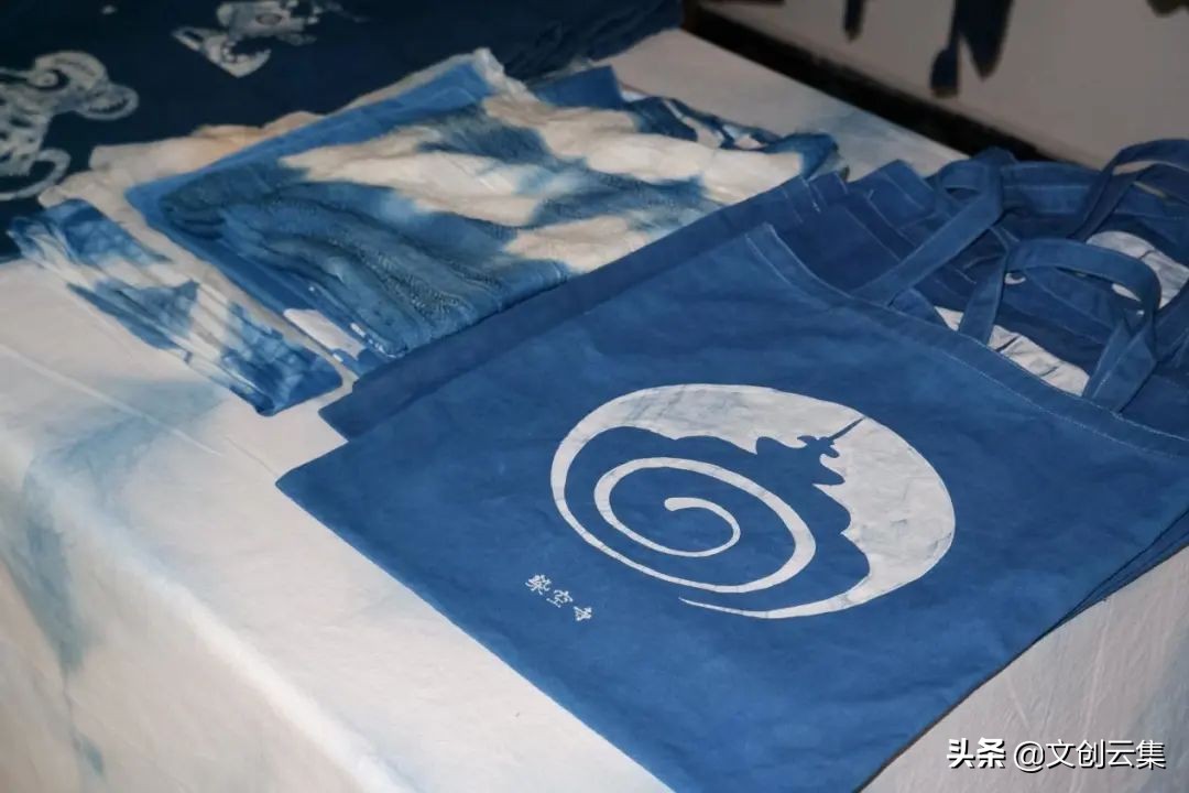 匠心｜谢宝高的浪漫主义艺术，邂逅蜡染的奇妙世界