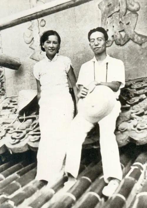 十年饮冰热血难凉faker,与十年饮冰难凉热血类似的句子