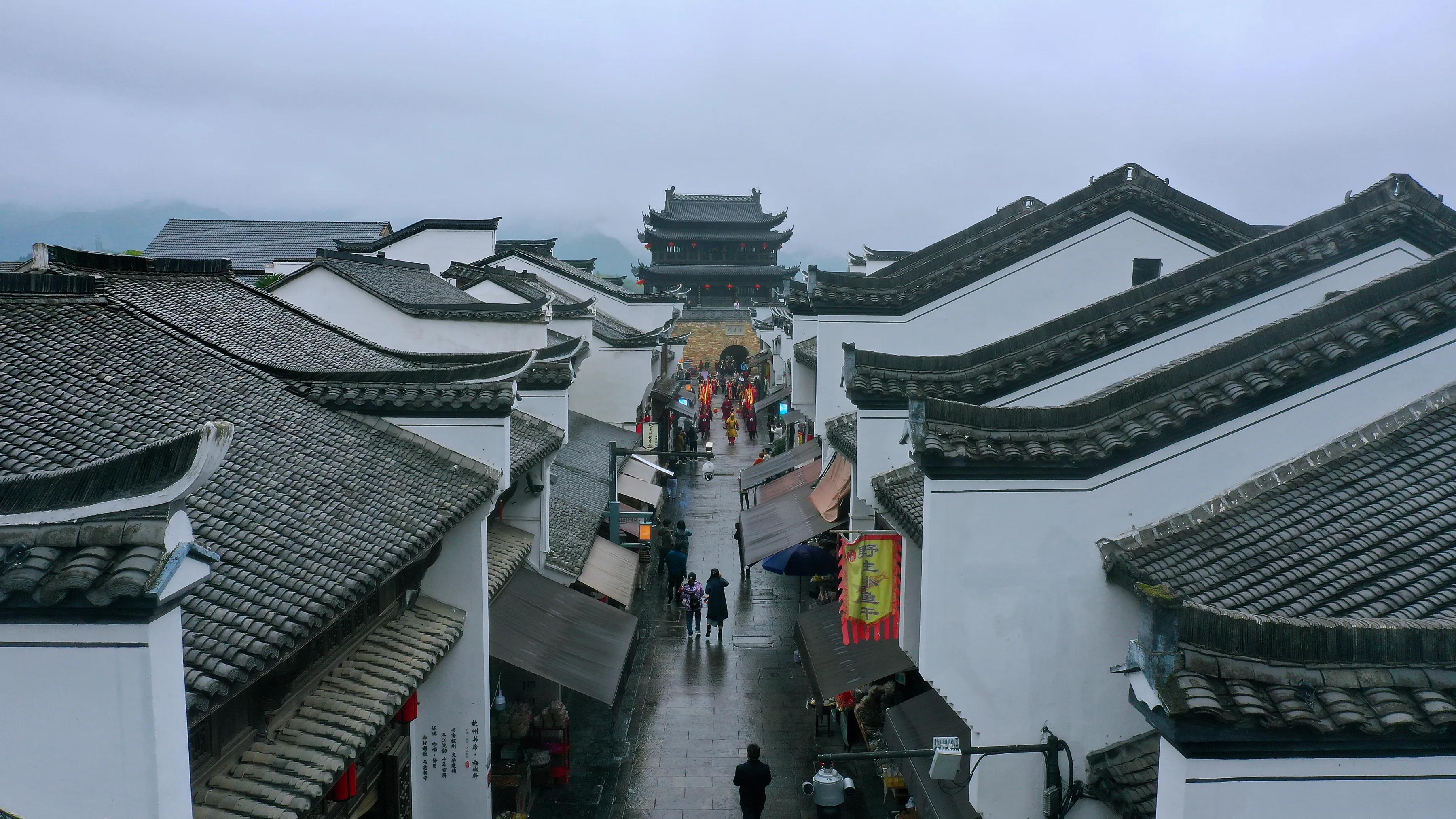 浙江杭州隐藏了一个绝佳旅行地，有小大理，还有江南第一悬空寺
