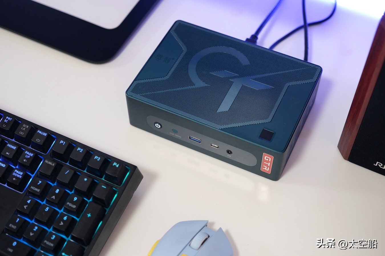 零刻gtr7和同配置笔记本,零刻gtr7电脑测评