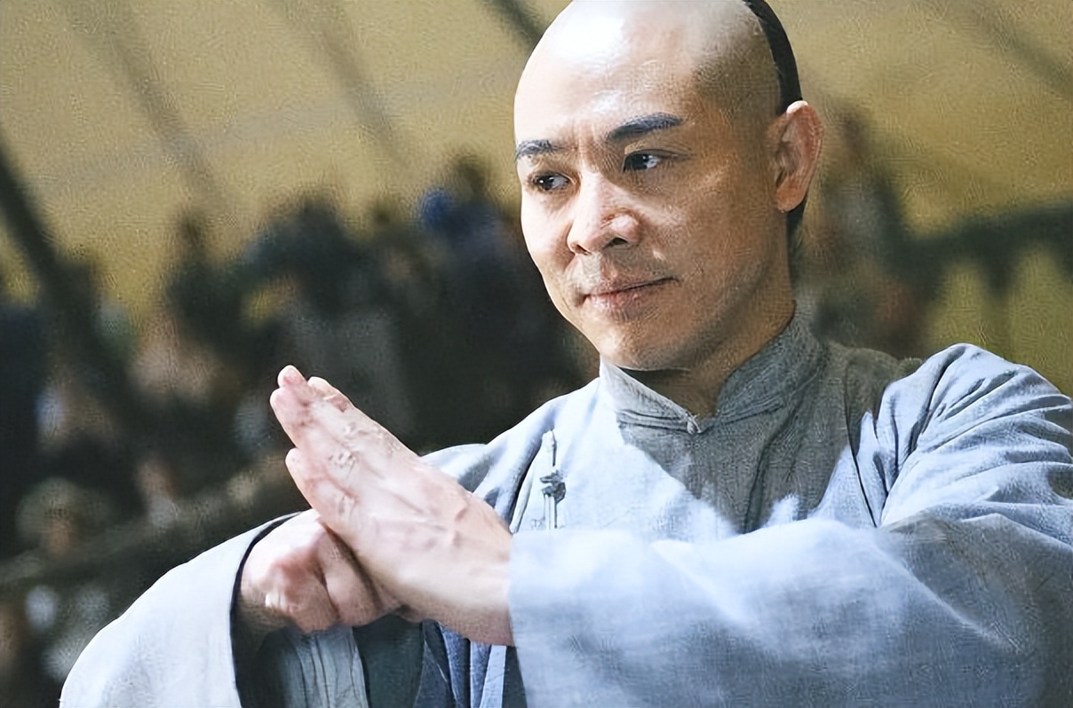 7次断手、全身100多针、大小便*禁失**，这些武打明星让人动容