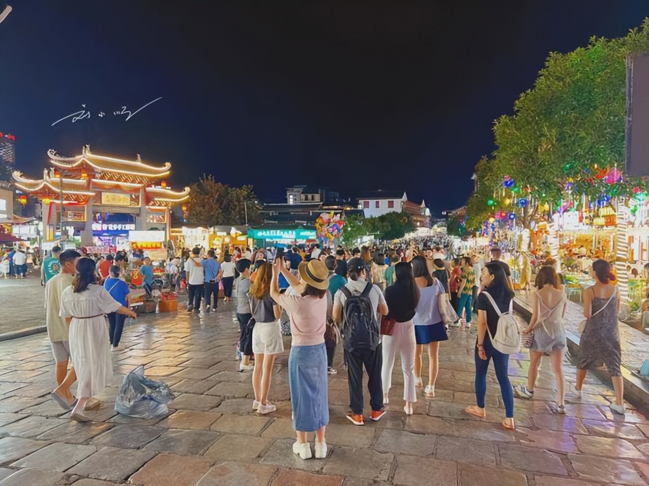 桂林阳朔洋人街,广西桂林阳朔西街中国第一洋人街