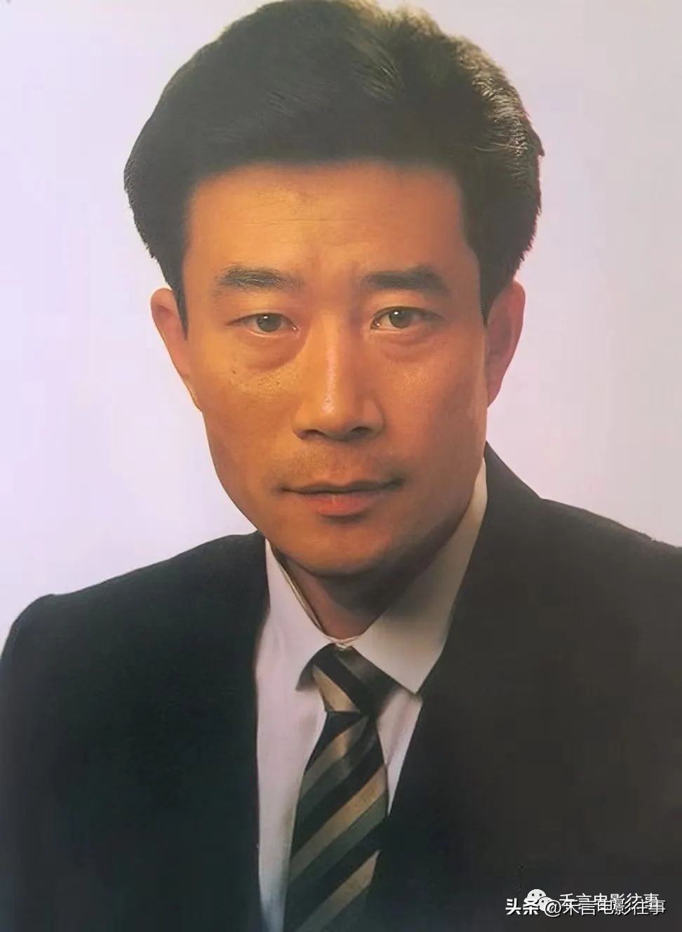 梁波罗、达式常、唐国强、周里京、王志文，哪位男神西服最潇洒？