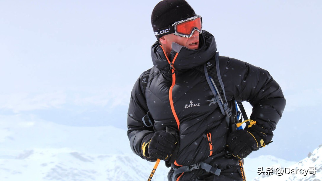 始祖鸟和北面户外哪个好,始祖鸟高端的户外品牌是