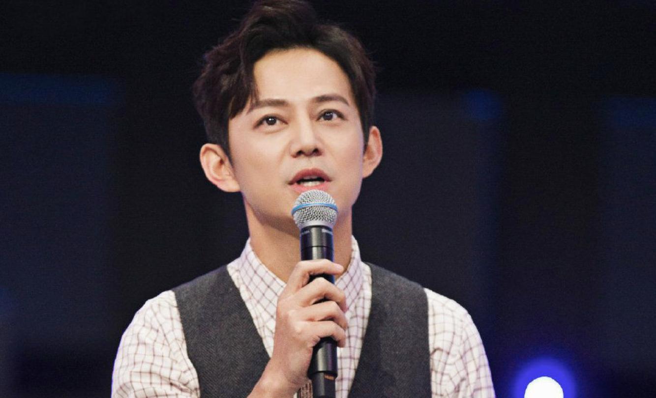 被央媒点名批评的十大明星,被央视点名批评的两位大明星