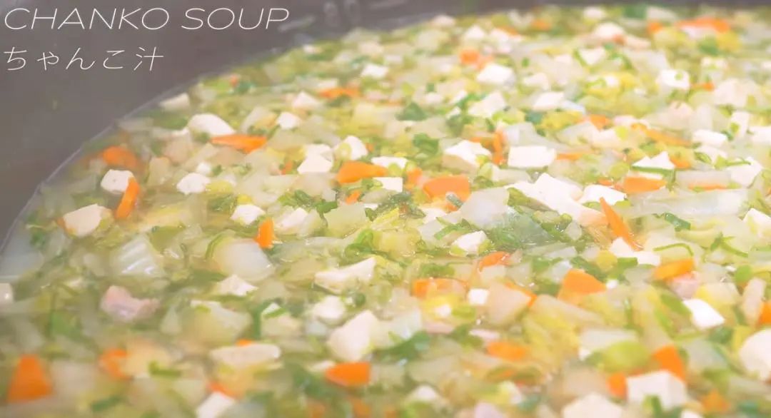 国际学校学生吃的饭,国际学校吃有机蔬菜吗