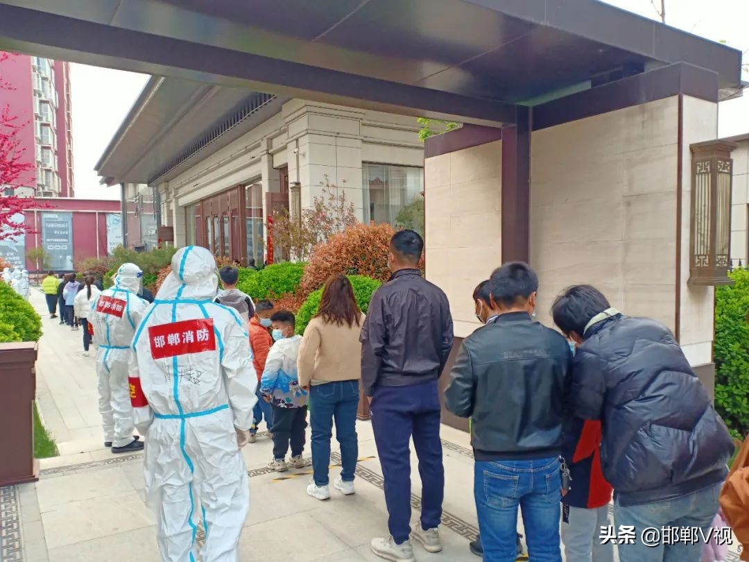 閭兏鎶楃柅鑻遍泟鐓х墖,閭兏鐤儏娴锋姤