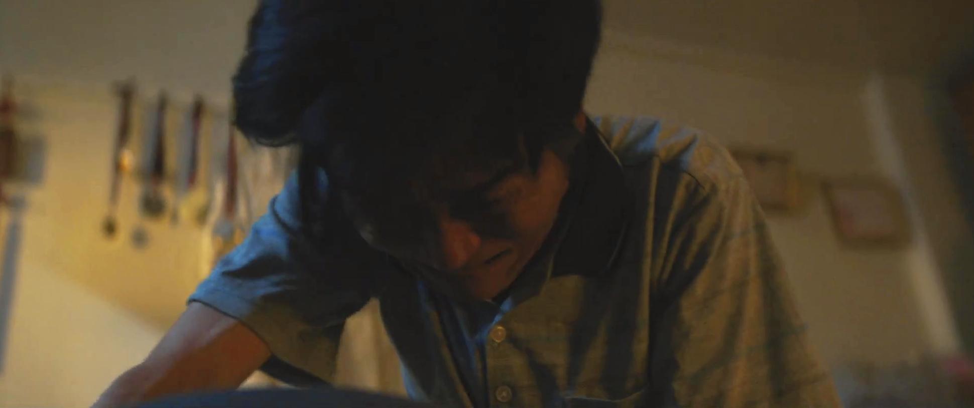 弑亲、卖肉、*拍偷**，尺度爆表，如此生猛的华语片，惊到我了