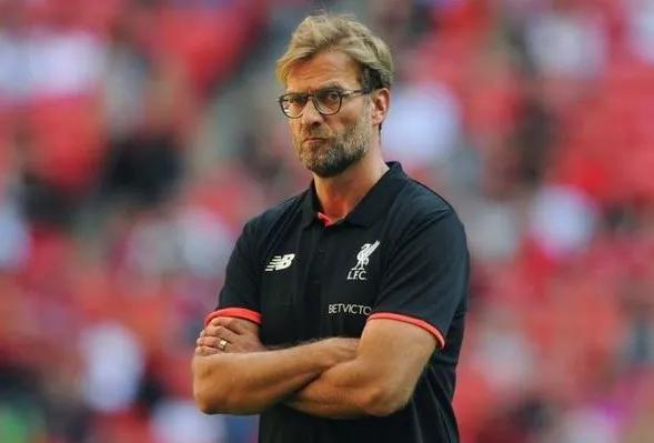 当曼联球迷遇上曼城球迷,当切尔西遇上埃弗顿