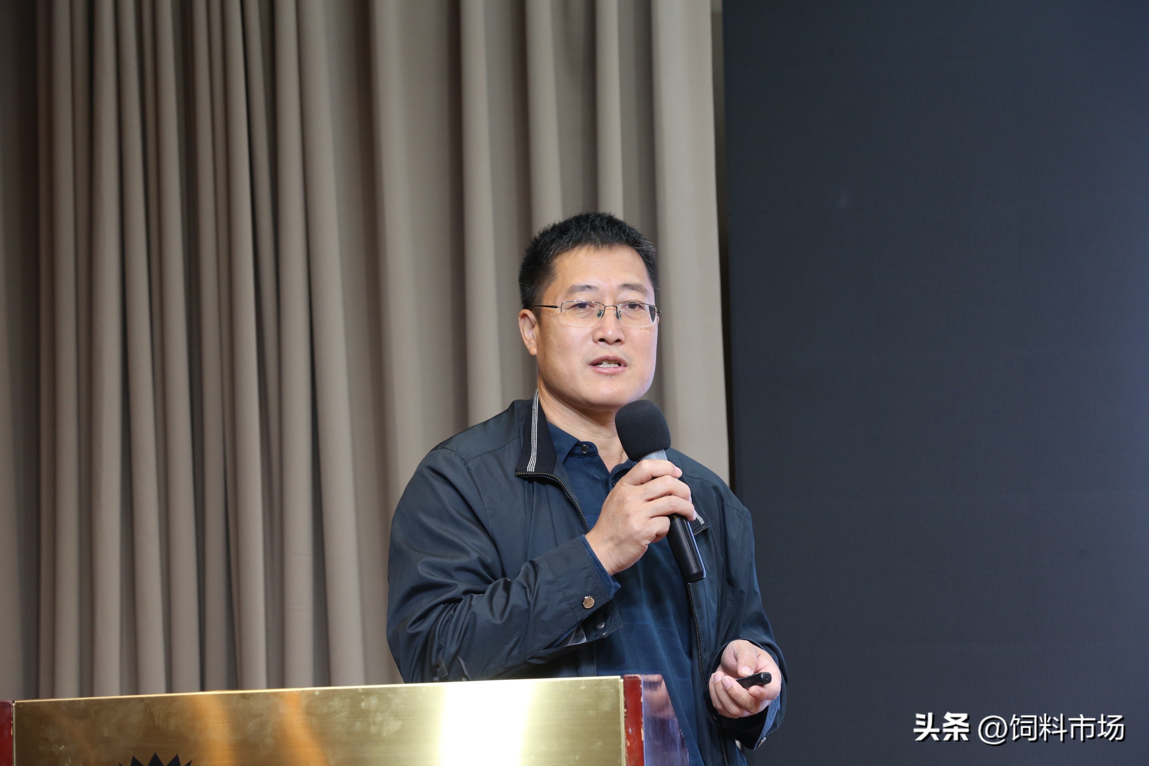 第三届青鸟论坛-2022饲料行业新产品新技术研讨发布会在济南举行