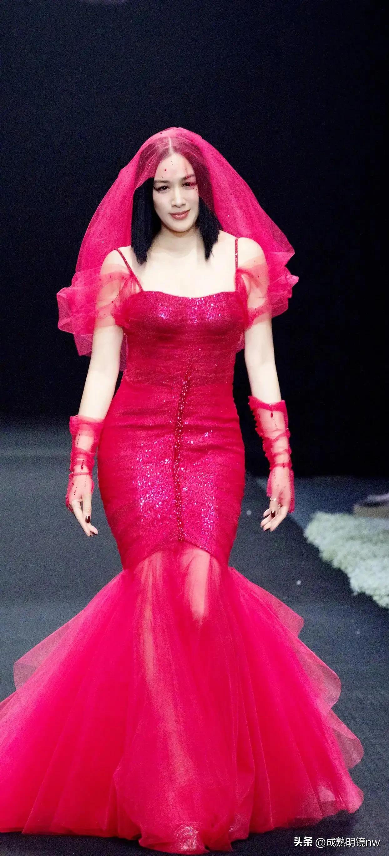 钟丽缇年轻惊艳美照图片混剪,钟丽缇大方迷人图片