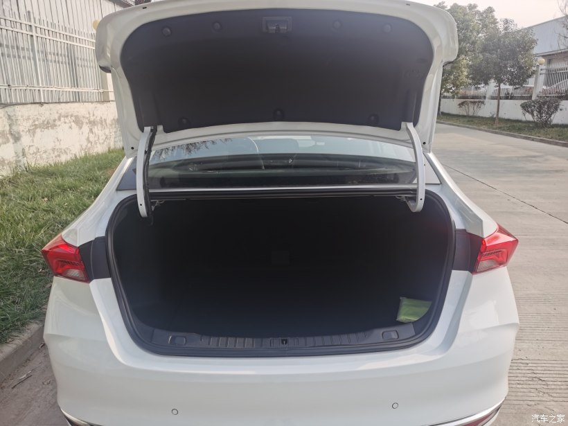 别克威朗pro送的赠品,威朗pro八件套