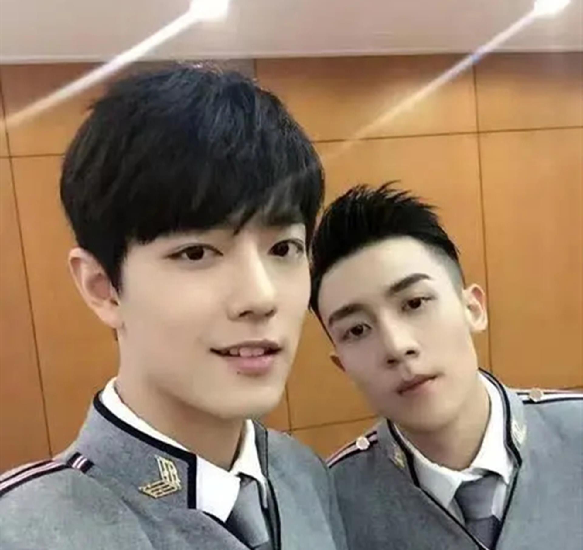 肖战被评为全球最帅面孔,肖战被评为亚洲最帅面孔照片