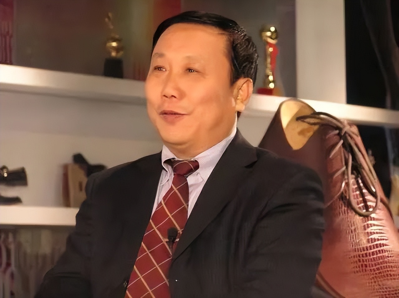 中国一代鞋王是谁,一代鞋王陨落现状