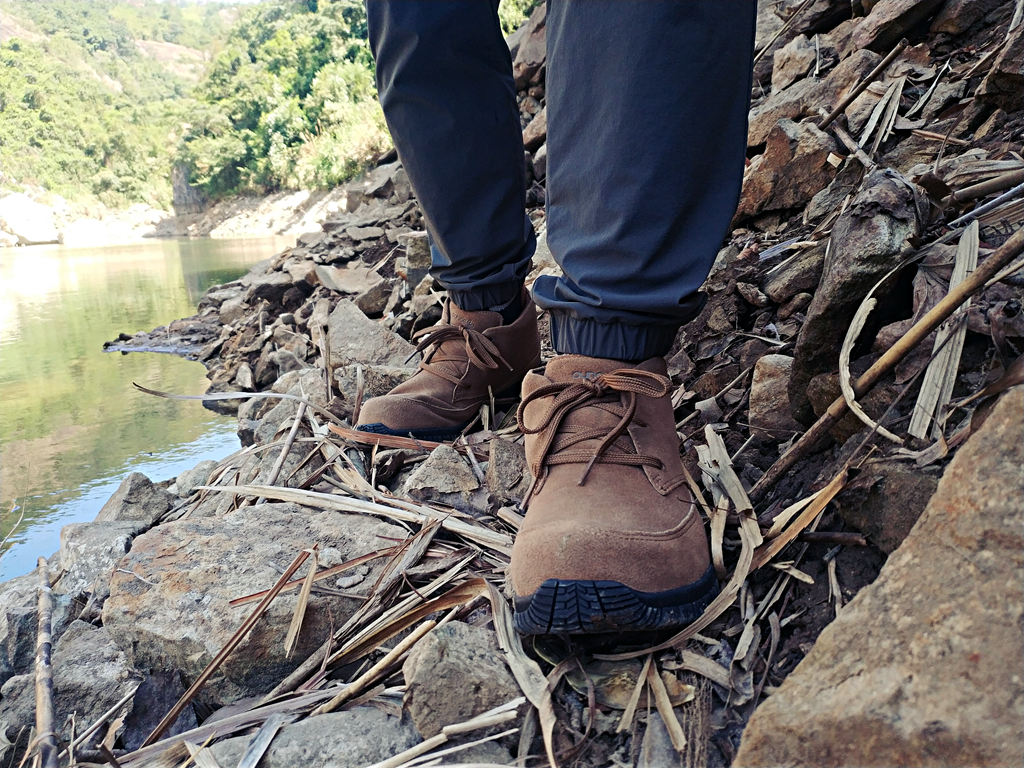 遨游仕l3徒步鞋测评,遨游仕户外鞋m9