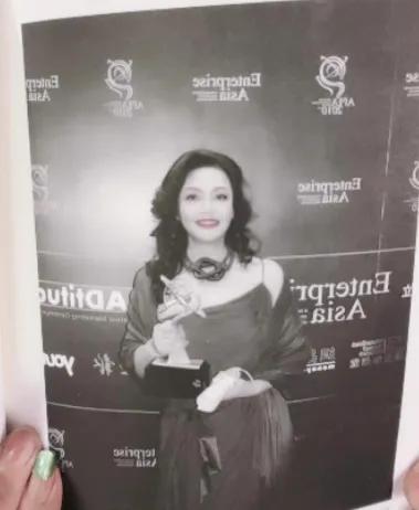 张兰生平：亲弟为她惨死，资本让她净身出户，65岁再创业日入千万