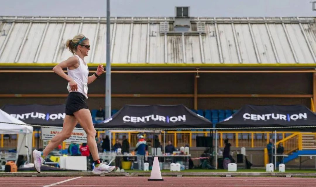 跑步是先提升距离还是先提升配速,有没有记录跑步距离和时间的软件