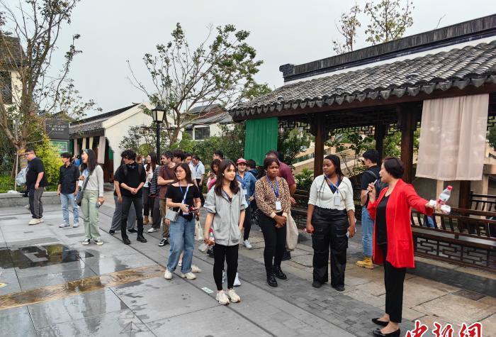 美国留学生游上海外滩,留学生的上海之旅