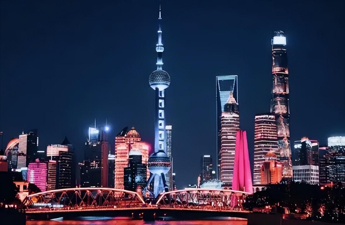 一张图片揭露上海的真实收入，撕开遮羞布，原来都是“精致穷”