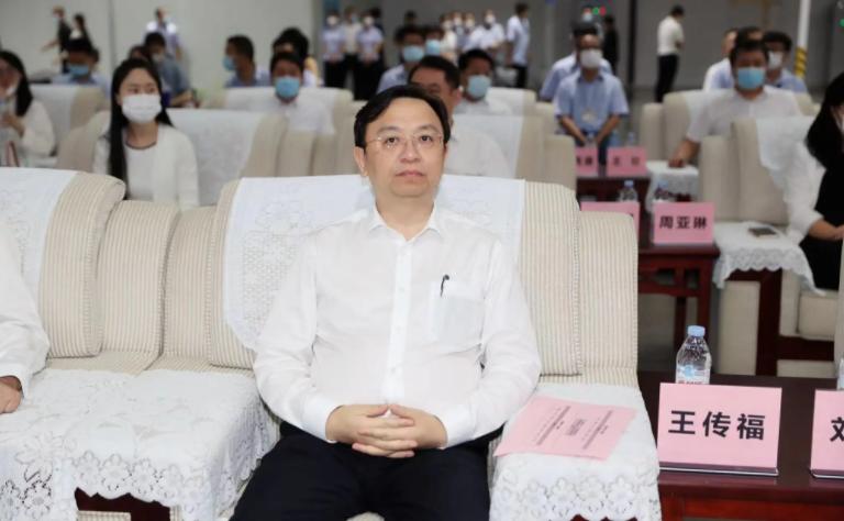 王传福靠嫂子卖嫁妆读书,比亚迪王传福谈自己家庭