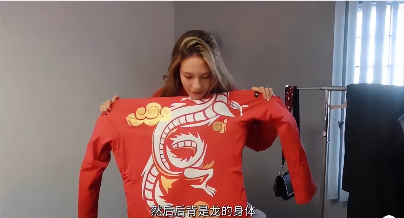 从国民女爱豆到被嘲,从全民女神到被骂