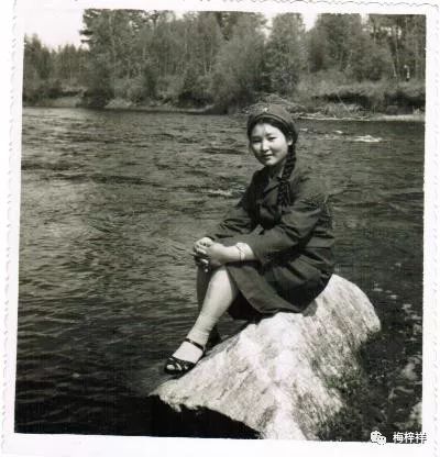 战友作品:“北极”女兵(黄爱明)梅梓祥