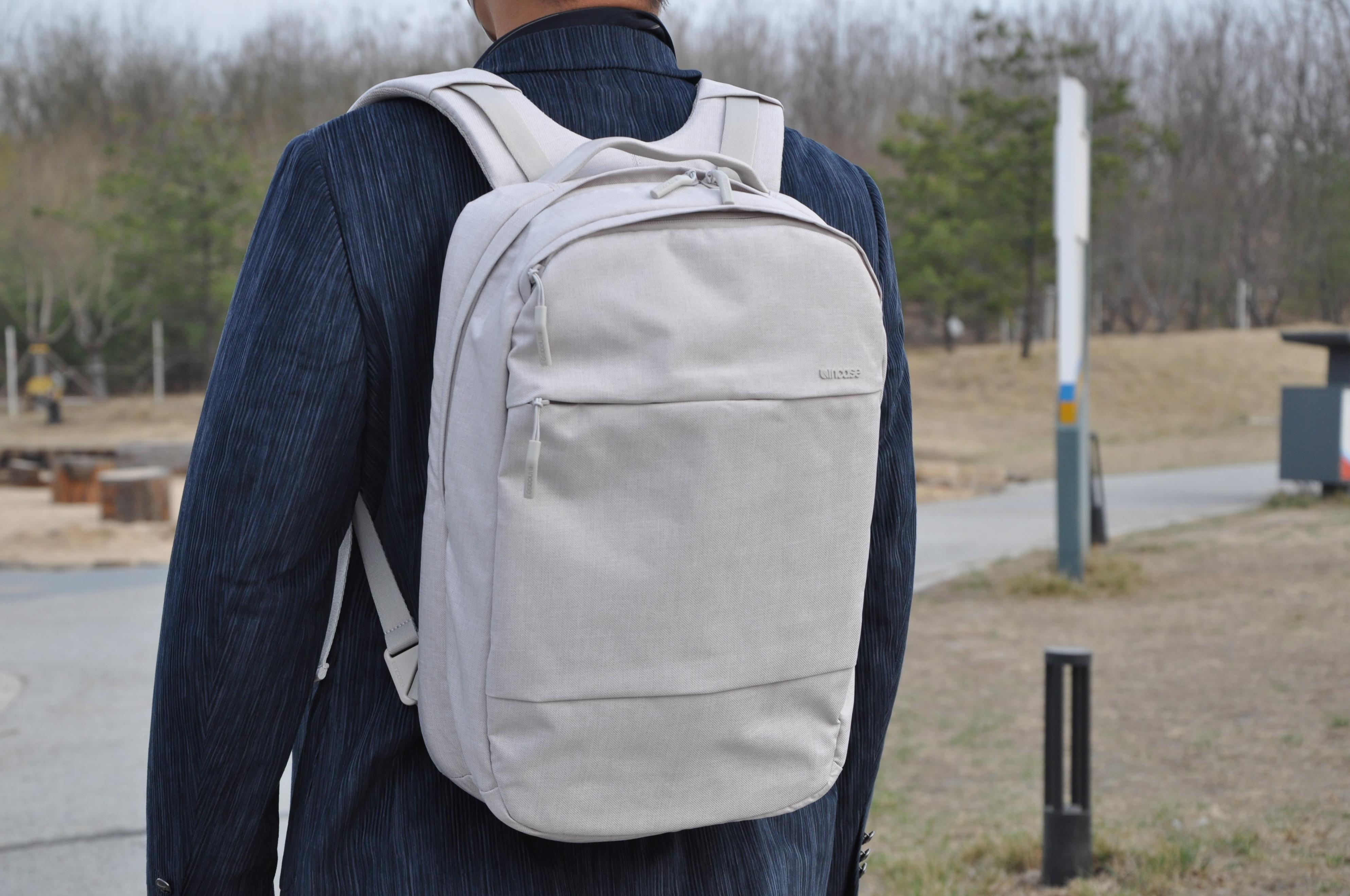 incasecitycompact双肩包,incase背包