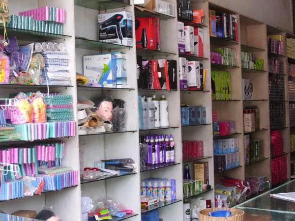 开个理发店一个月挣45千块钱,开理发店一个月赚多少钱