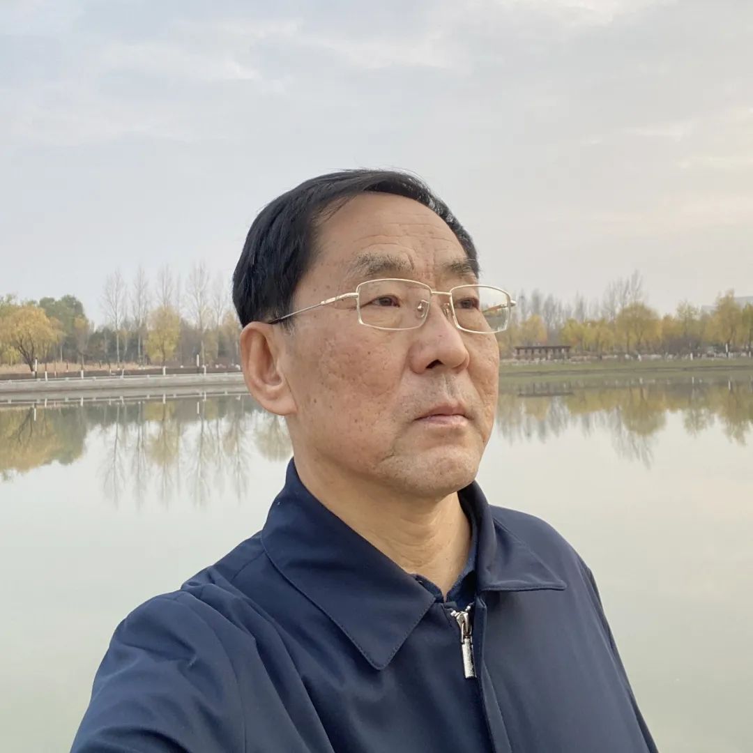 黄河在他的笔下低吟高歌——写在高定存散文集《祖辈的黄河》获赵树理文学奖之际