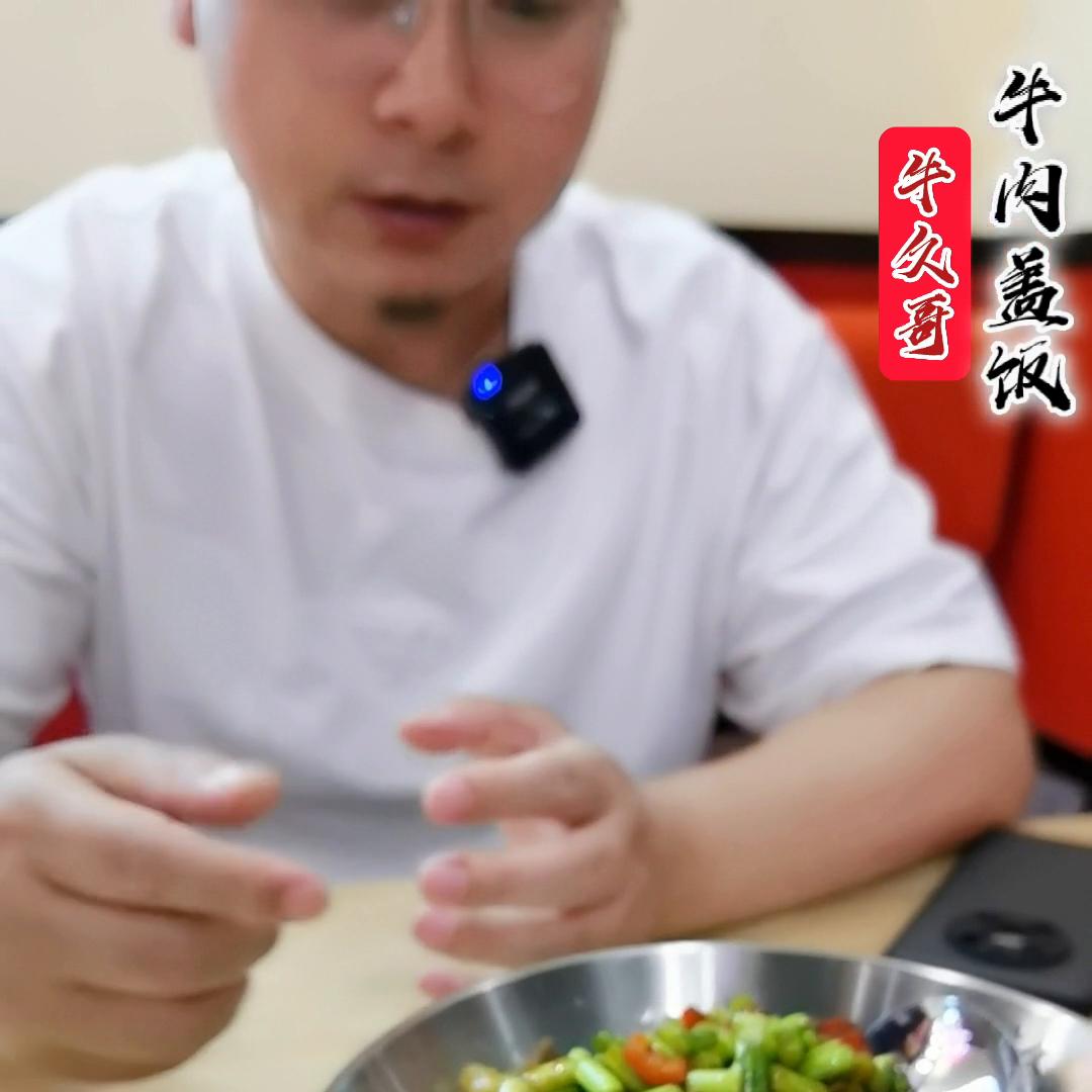 现在什么餐饮加盟最火爆,新手小白开餐饮适合加盟吗