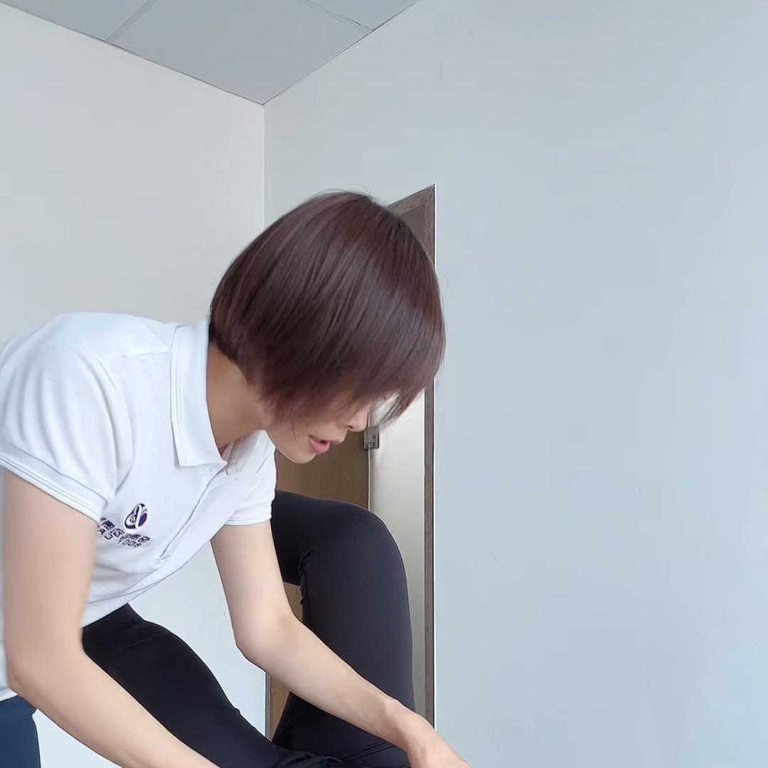 剖腹产疤痕凹陷肚子分层怎么办,剖腹产切口疤痕处肌层回声欠均匀