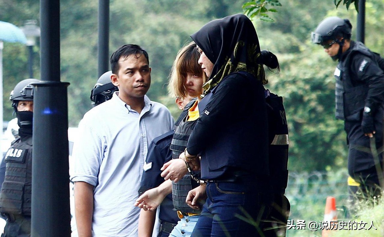 她17岁生子，被弃后从妓，2017年用恶作剧完成一次世界级完美刺杀