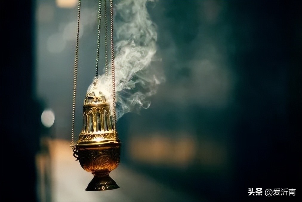 100句绝美春日诗词温柔又浪漫,微雨过小荷翻榴花开欲然