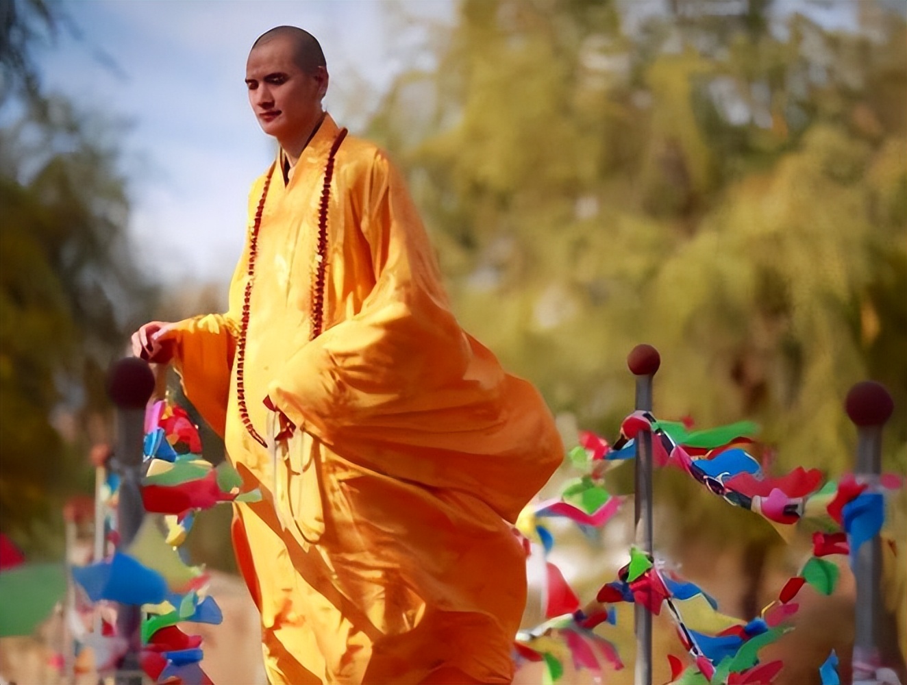 释明心放弃铁饭碗出家,最帅和尚释明心放弃铁饭碗
