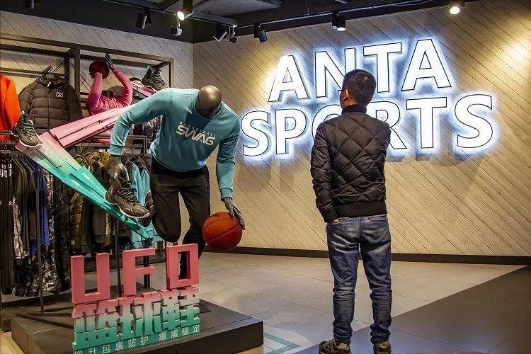 阿迪耐克市场滑落国潮崛起,阿迪耐克排行榜