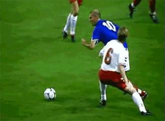 齐达内还能当主教练吗,齐达内能打败梅西吗