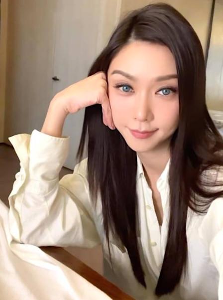从小黑妞到“白灯泡”，吃美白药、猪蹄敷脸、全身涂粉…女星真难