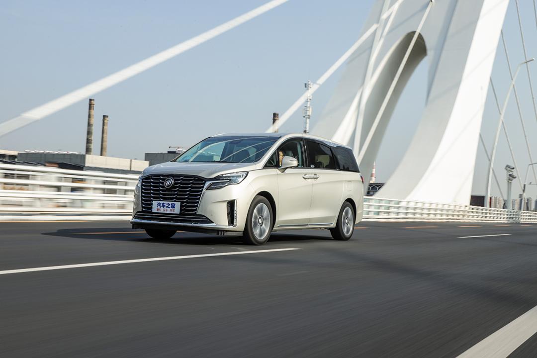 gl8不输气场,23款别克gl8实车感受