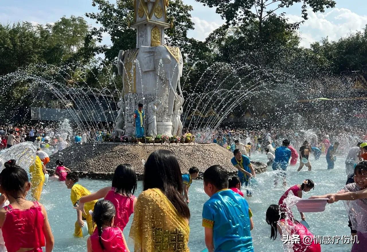 扒衣式泼水节，还能“活”到明年吗？