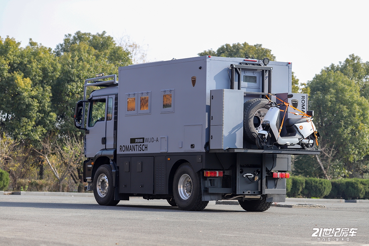 重卡房车和轻卡房车对比,大型皮卡房车对比重卡房车