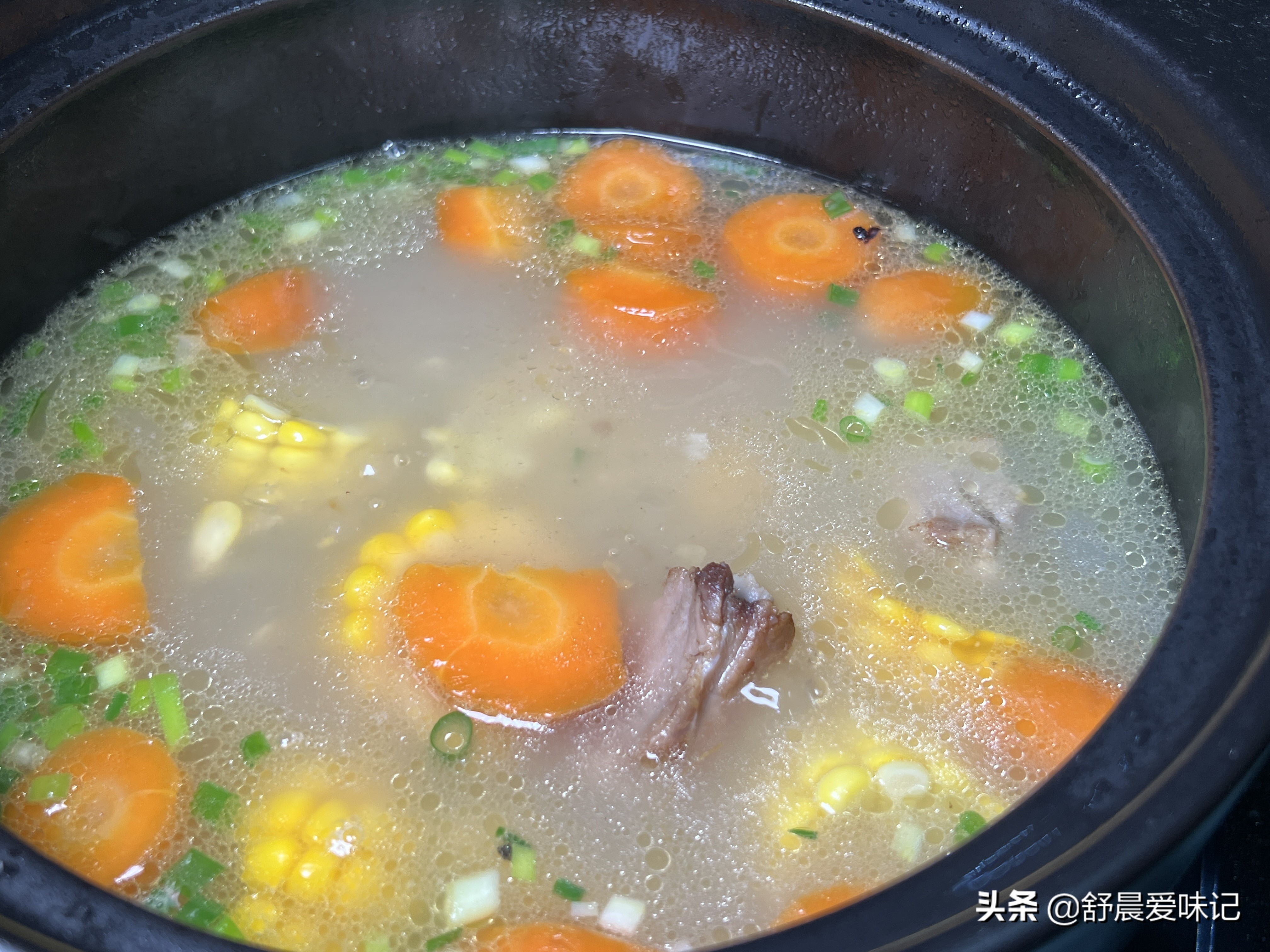 怎么熬玉米排骨汤才鲜美,排骨汤玉米汤怎么才能有味道