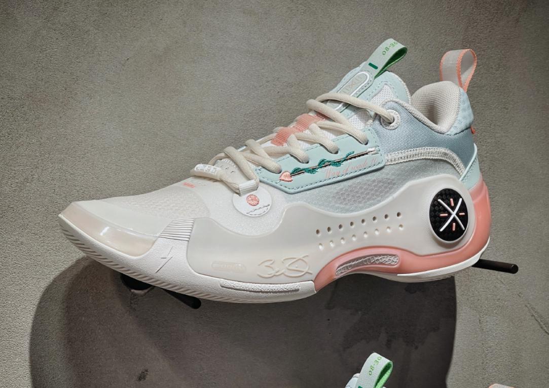 李宁篮球韦德彩虹,李宁篮球鞋推荐韦德10全粉