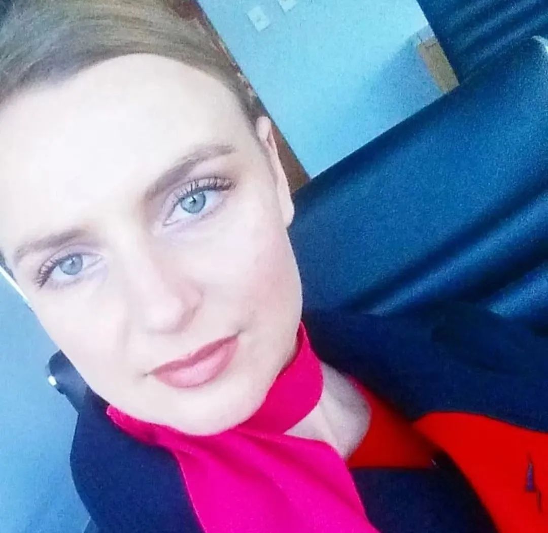 这对年轻夫妻放弃高薪，旅行2年花光存款，潇洒8年后向全网凡尔赛