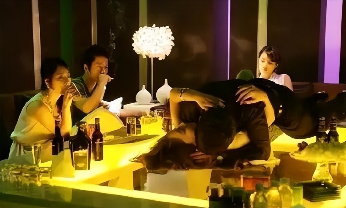 “我不强奸你，你怎么当明星啊！”娱乐圈里的*规则潜**,能有多不堪